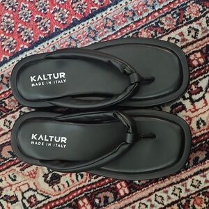 Kaltur Made in Italy flip flop sandal, size 39
